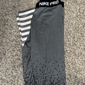 Nike pro leggings